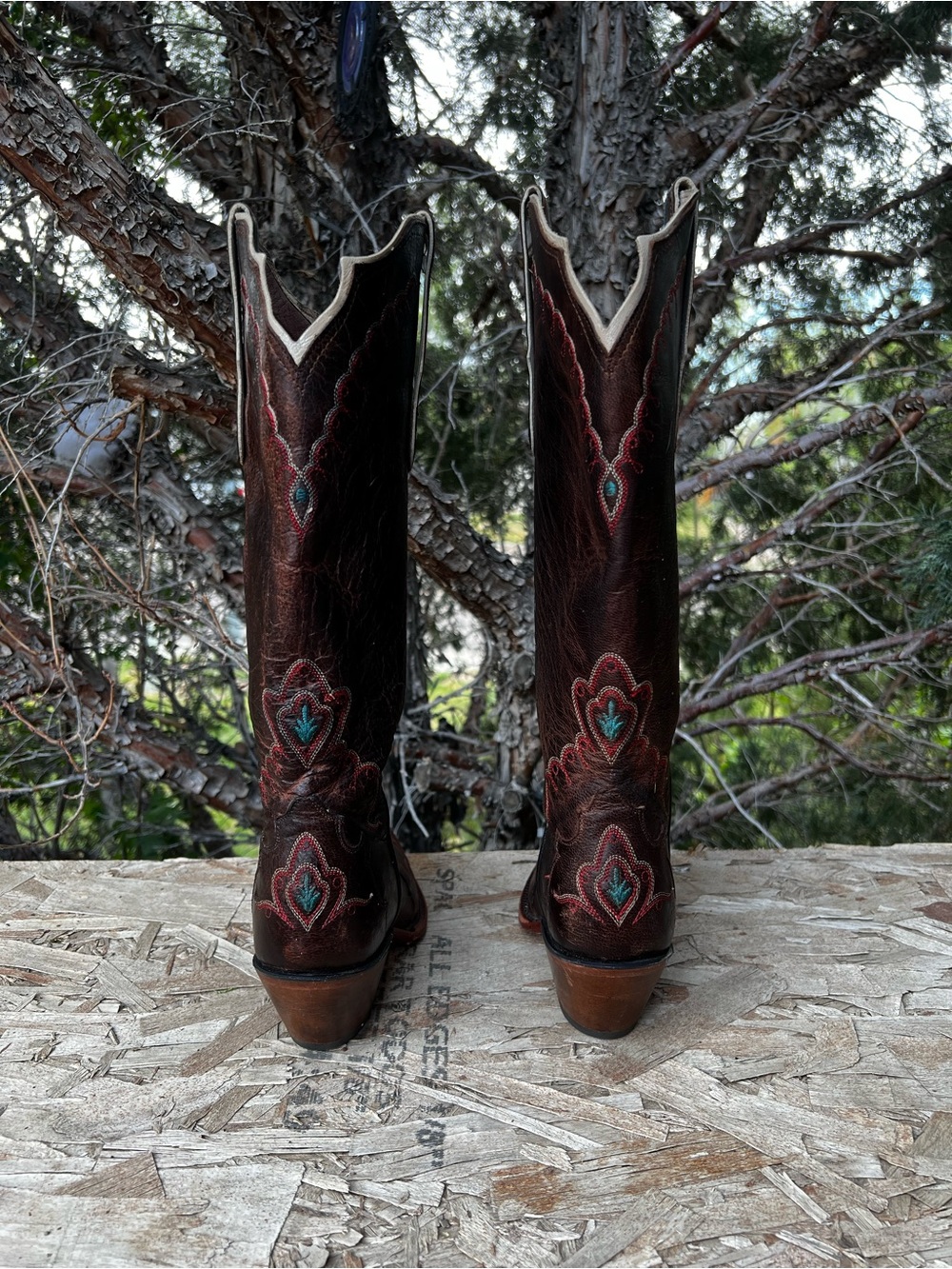 Tony Lama Brown Leather Cowboy Boots with Tan Interior - Picture 4 of 5